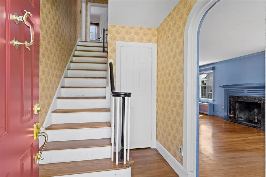 18 Huntington Drive, Rumford, RI 02916 - #3