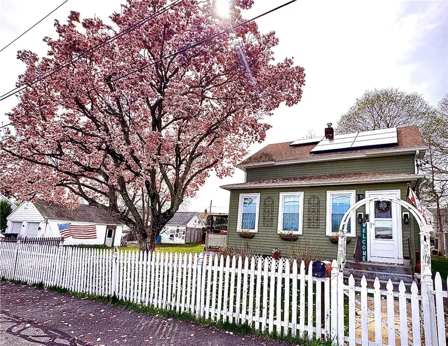 37 Aldrich Street, West Warwick, RI 02893 - #3