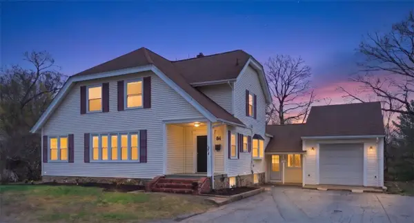 84 Crest Road, North Smithfield, RI 02896