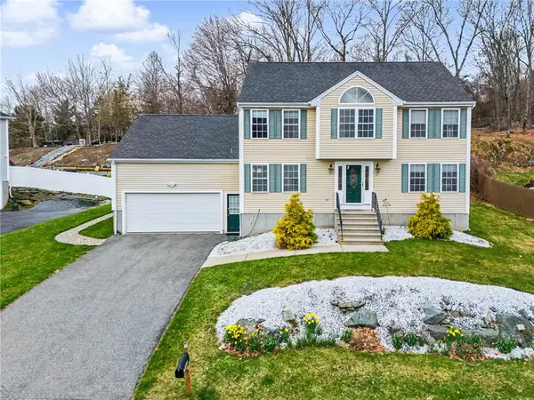 13 Bernon Drive, Lincoln, RI 02865