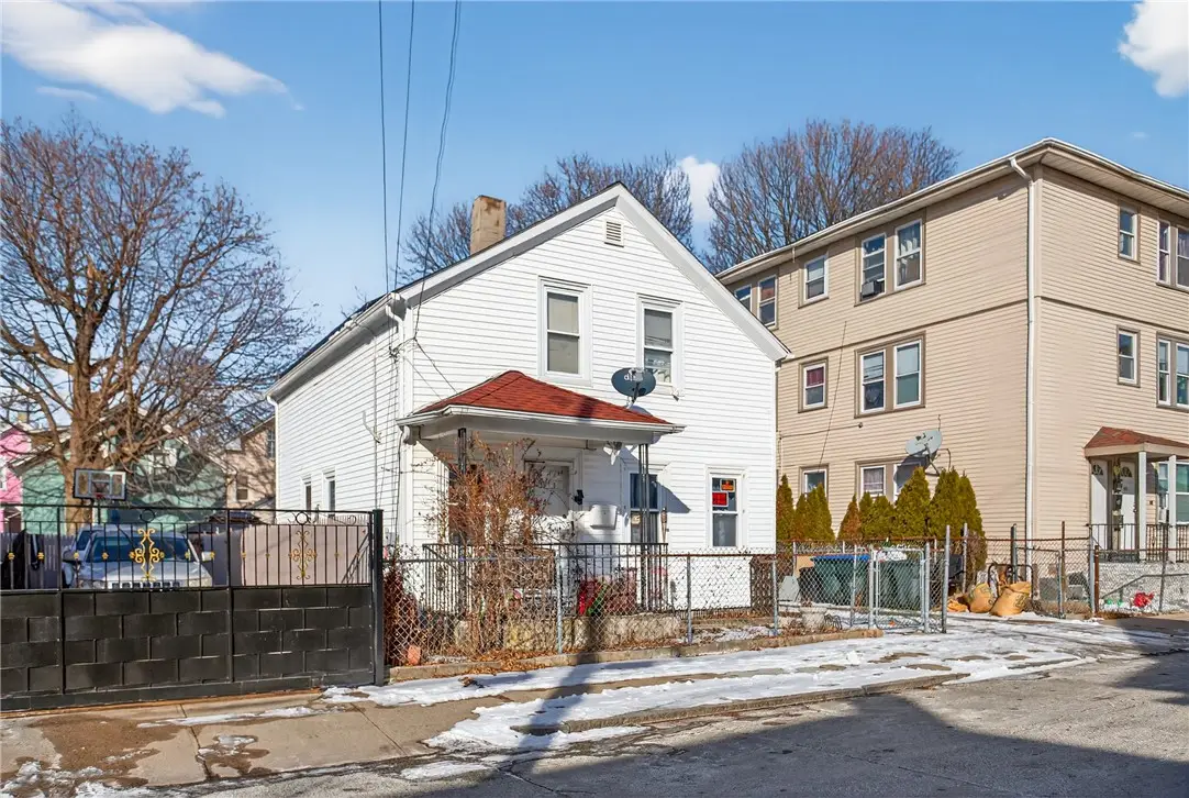 31 Sassafras Street, Providence, RI 02907 - #1