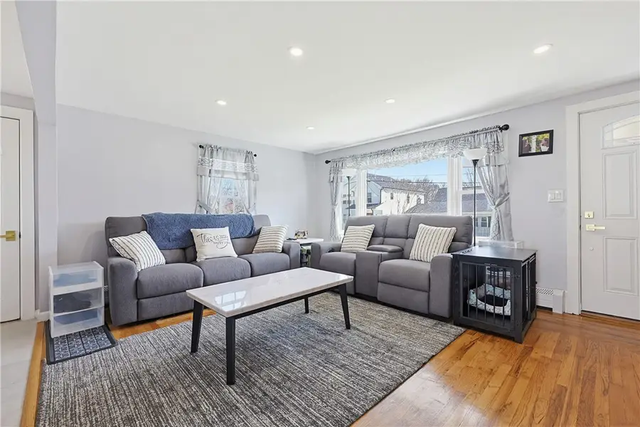 34 Massachusetts Avenue, Cumberland, RI 02864 - #3