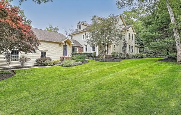 10 Owl Tree Lane, East Greenwich, RI 02818