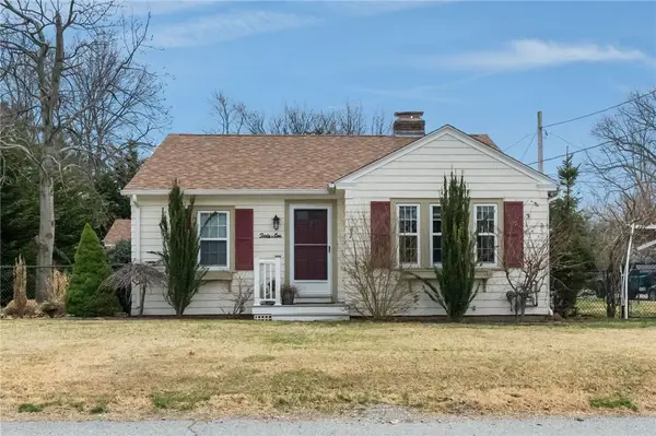 41 Rogers Avenue, East Providence, RI 02915