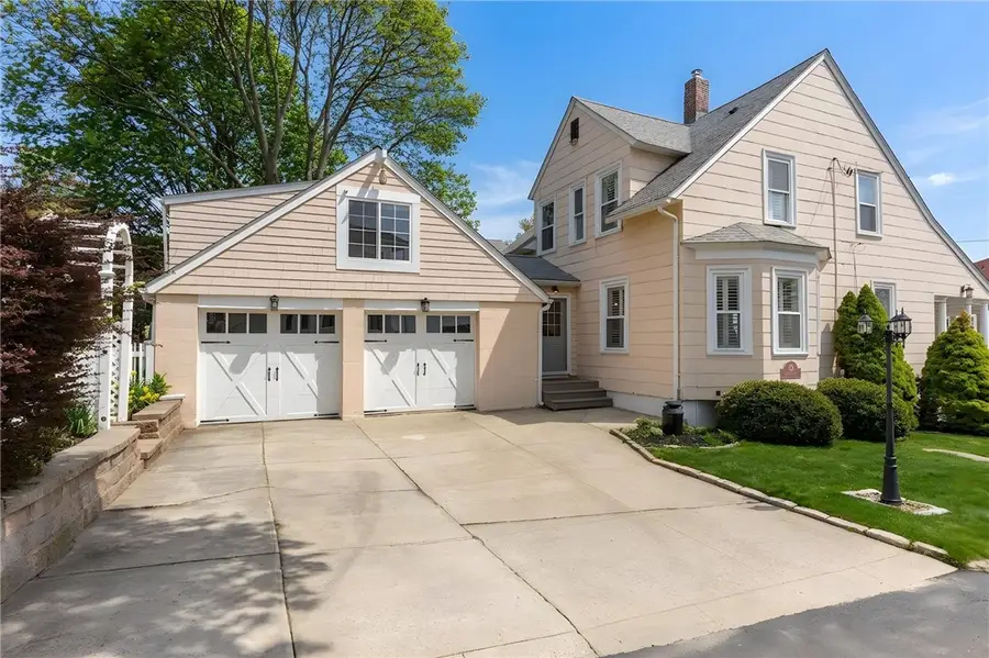 29 Burnett Road, Warwick, RI 02889 - #2