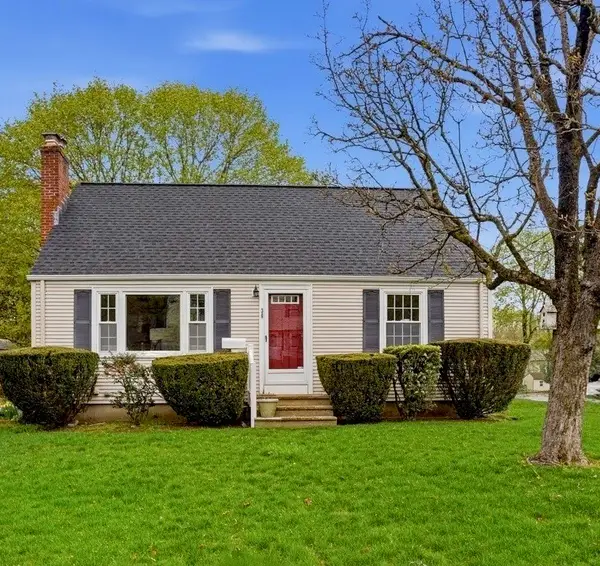 36 Ideal Court, Warwick, RI 02818