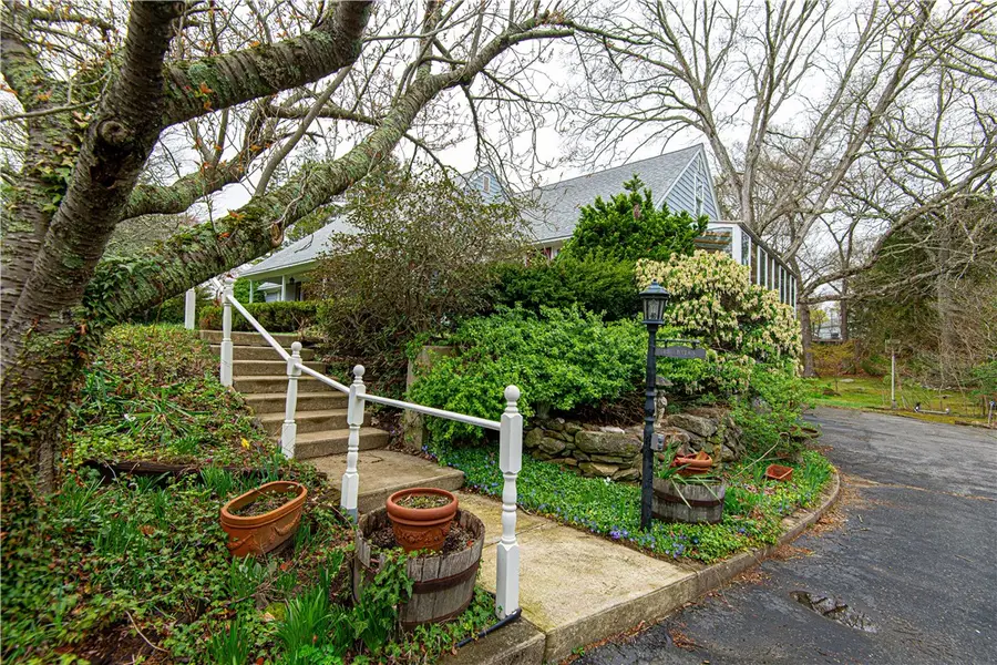 929 Greenville Avenue, Smithfield, RI 02828 - #3