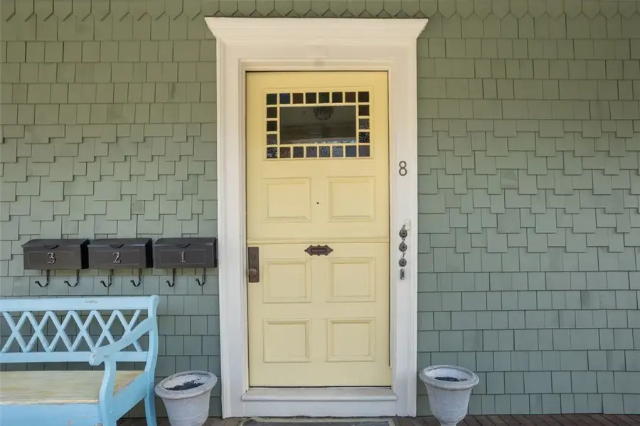 8 Everett Street #2, Newport, RI 02840 - #3