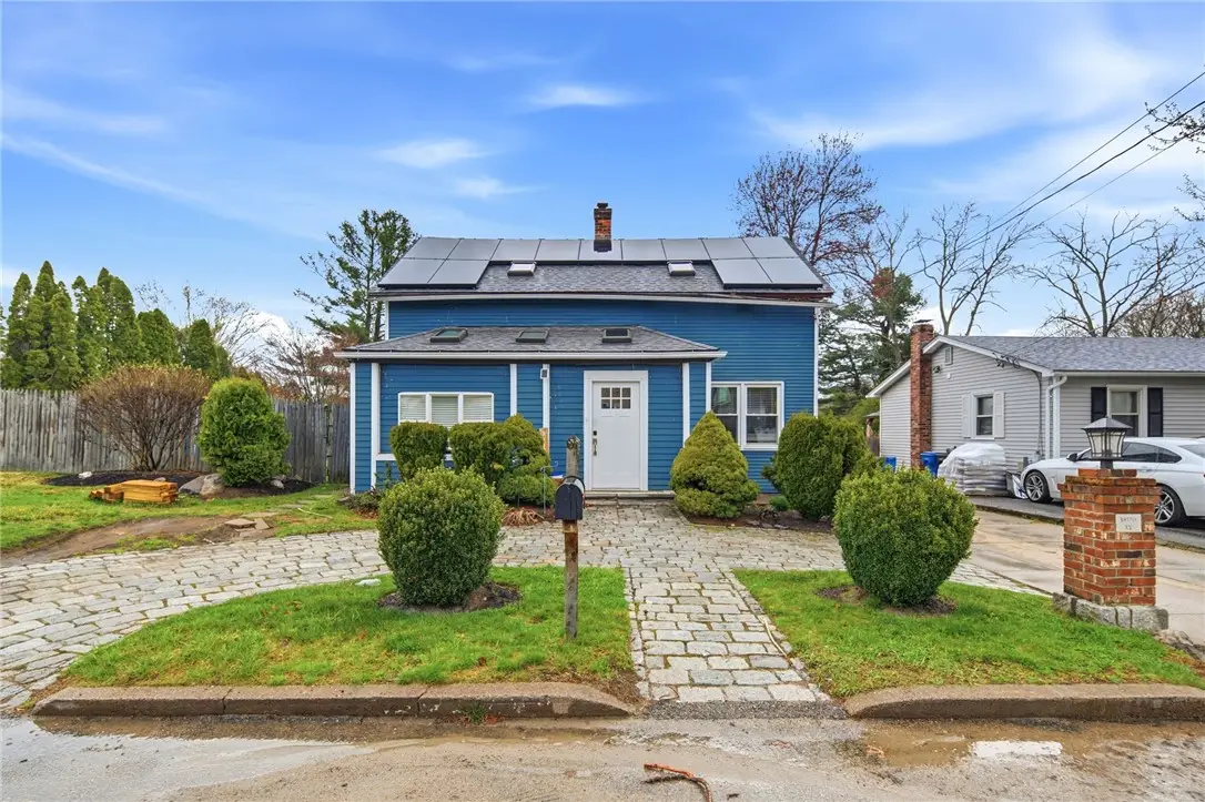 15 Versailles Street, Cranston, RI 02920 - #1