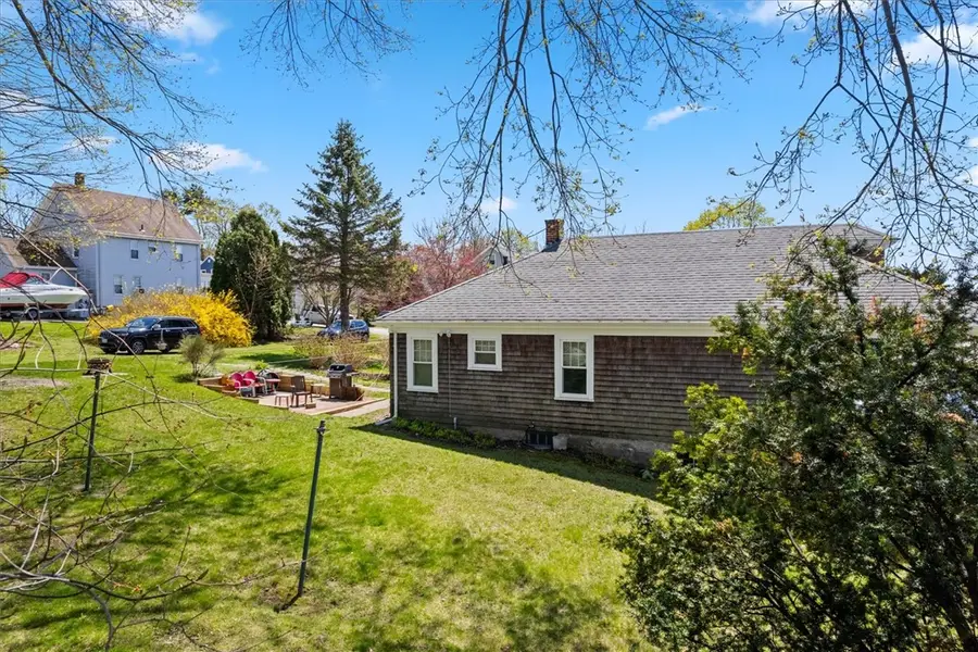 60 Riverview Avenue, Tiverton, RI 02878 - #2