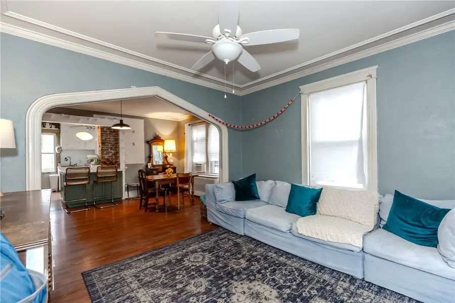 18 Bow Street, Cranston, RI 02905 - #2