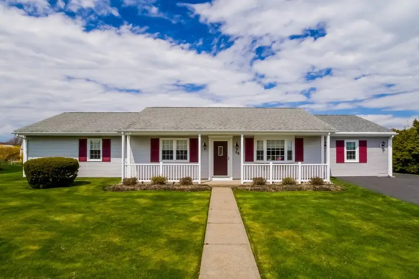 39 Davisville Lane, Narragansett, RI 02882 - #1