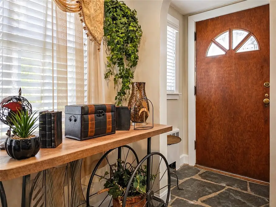 111 Wannamoisett Road, East Providence, RI 02914 - #3