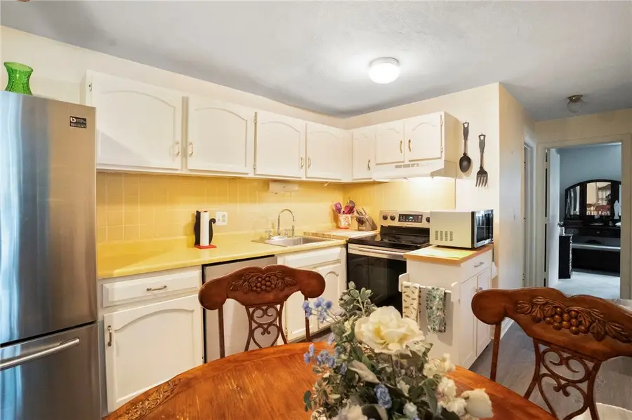 1190 Charles Street #18, North Providence, RI 02904 - #2