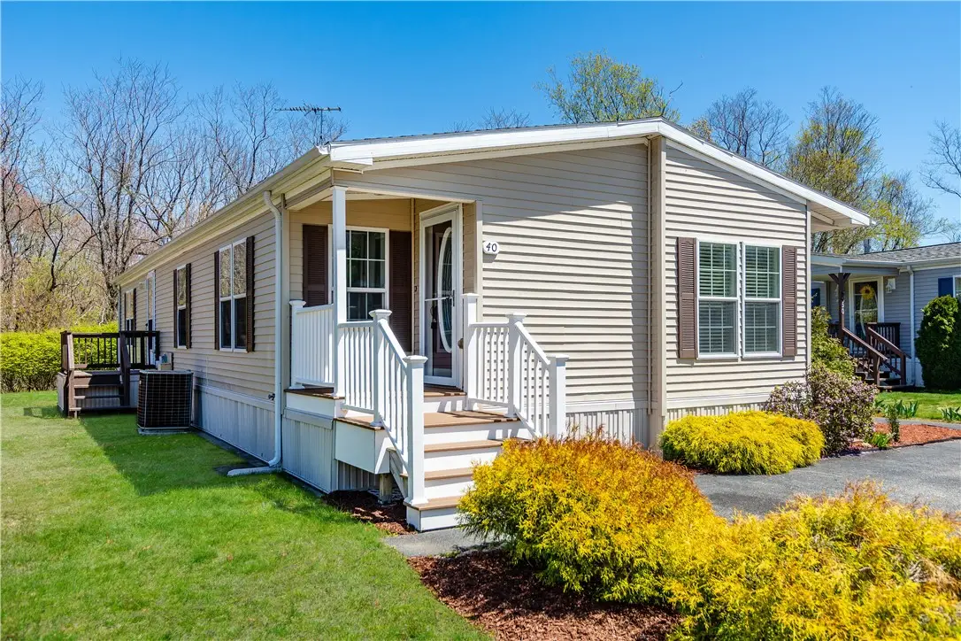 40 Campbell Circle, East Greenwich, RI 02818 - #1