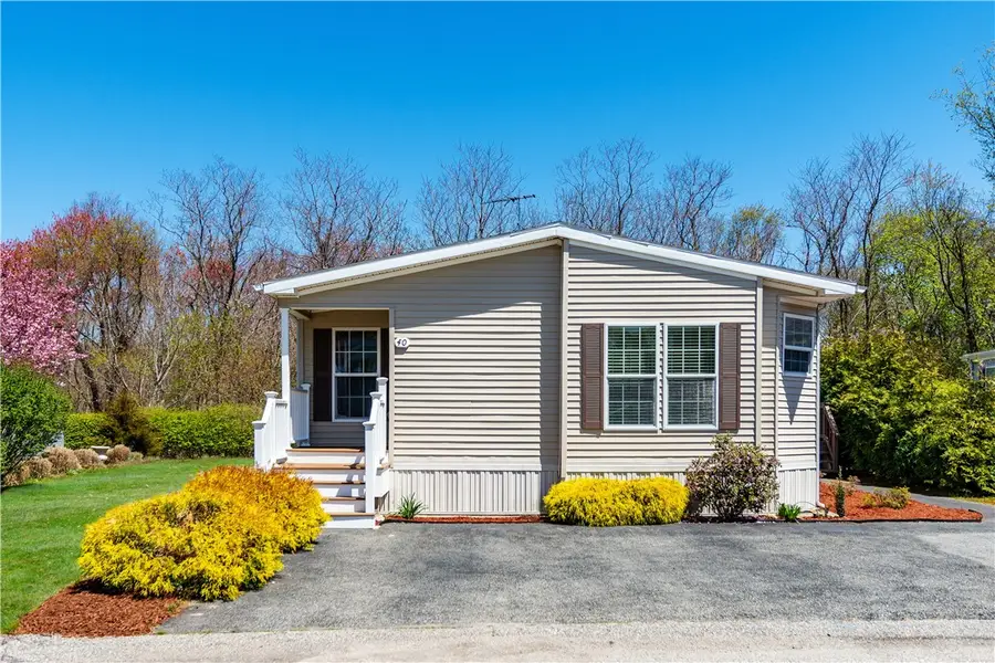40 Campbell Circle, East Greenwich, RI 02818 - #2