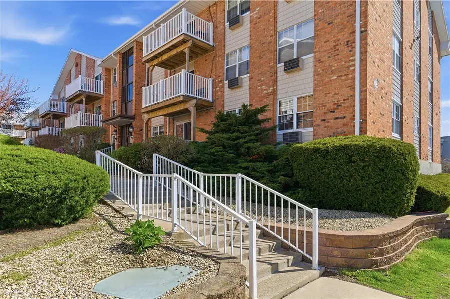 43 Bullocks Point Avenue #8B, Riverside, RI 02915 - #2