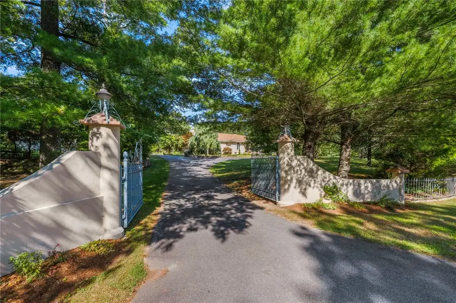 22 Brook View Drive, Scituate, RI 02831 - #2