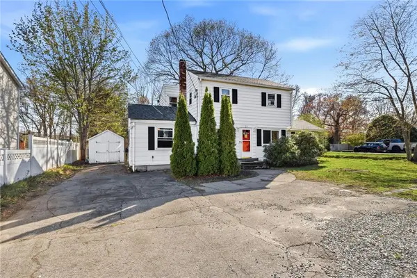 25 Pine Swamp Road, Cumberland, RI 02864