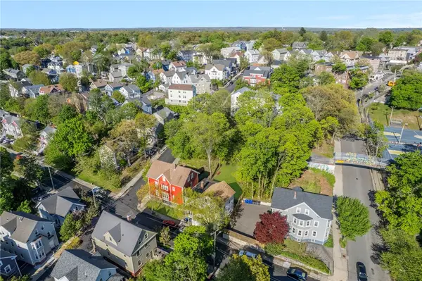 89 Knowles Street, Providence, RI 02906
