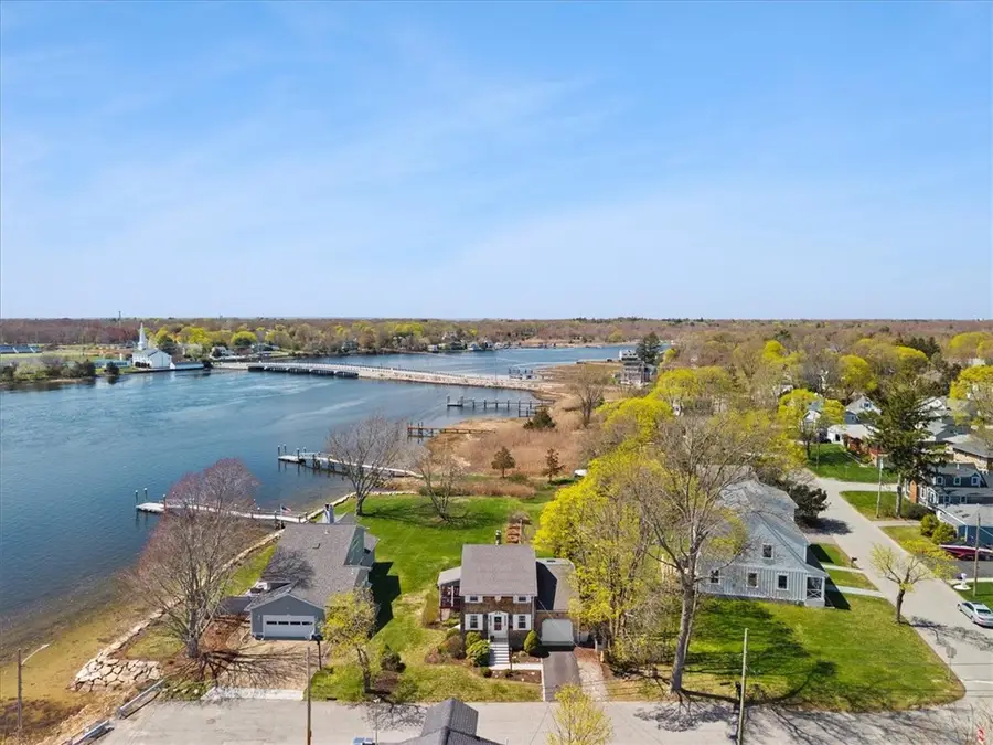 25 King Philip Avenue, Barrington, RI 02806 - #3