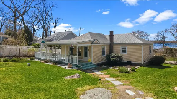 105 Forand Ln Lane, Tiverton, RI 02878