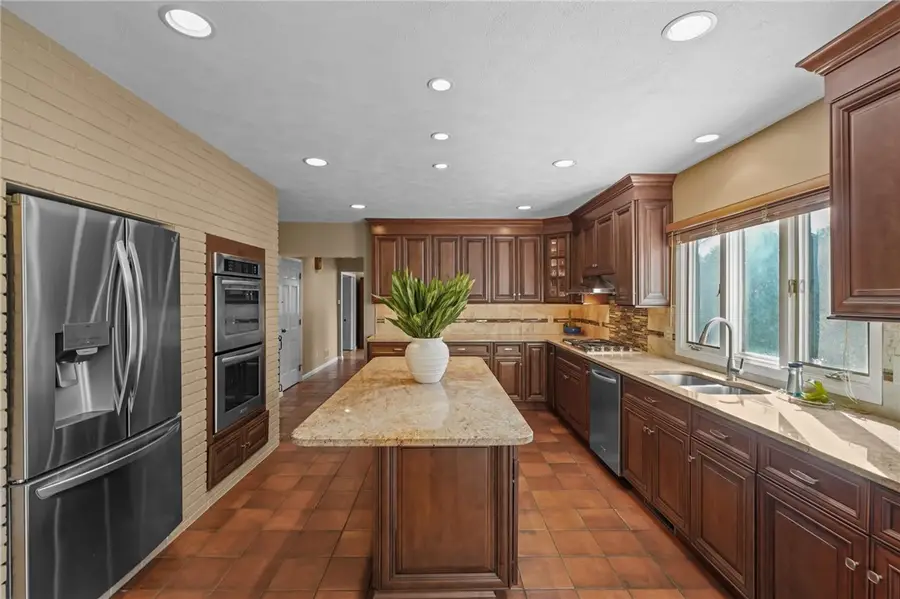 82 Mountain Laurel Drive, Cranston, RI 02920 - #3