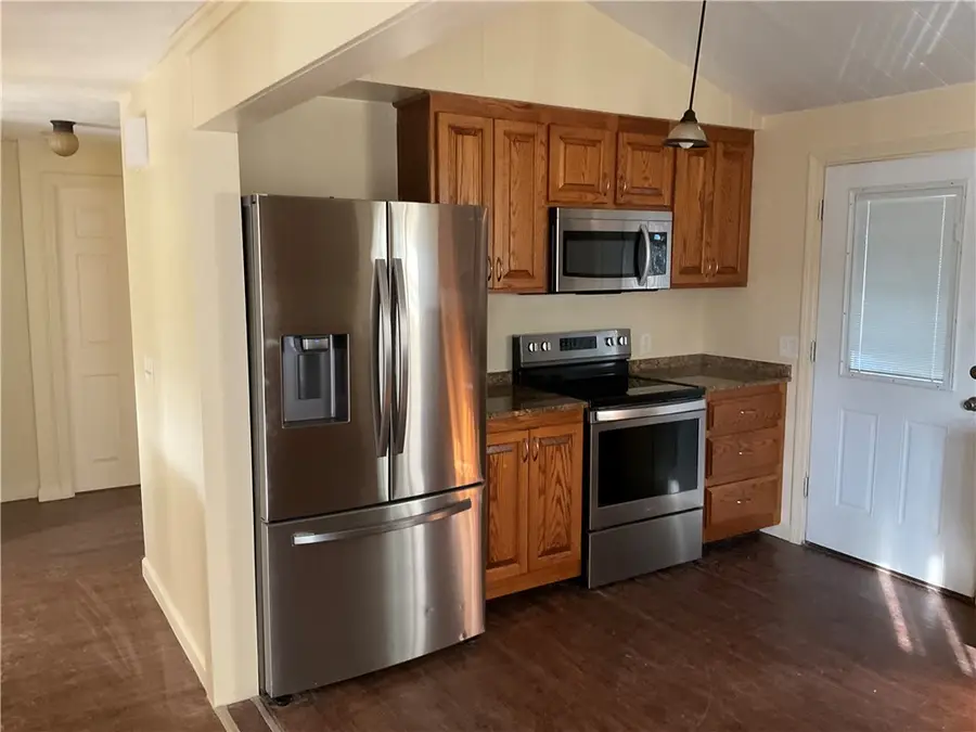 6 Pilgrim Avenue, Coventry, RI 02816 - #3