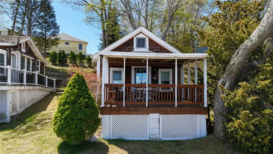 24 Harrison Street, Bristol, RI 02809 - #2