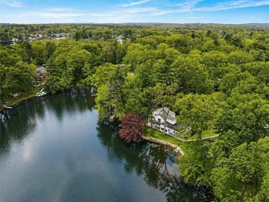24 Breezy Knoll Road, Smithfield, RI 02828 - #3