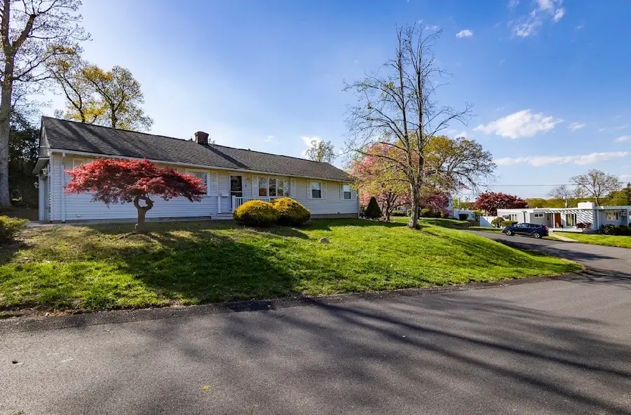 7 Plymouth Road, North Providence, RI 02904 - #2