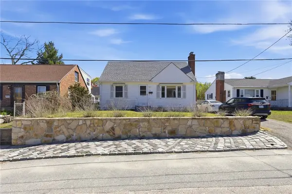 12 Hemlock Avenue, Cranston, RI 02910