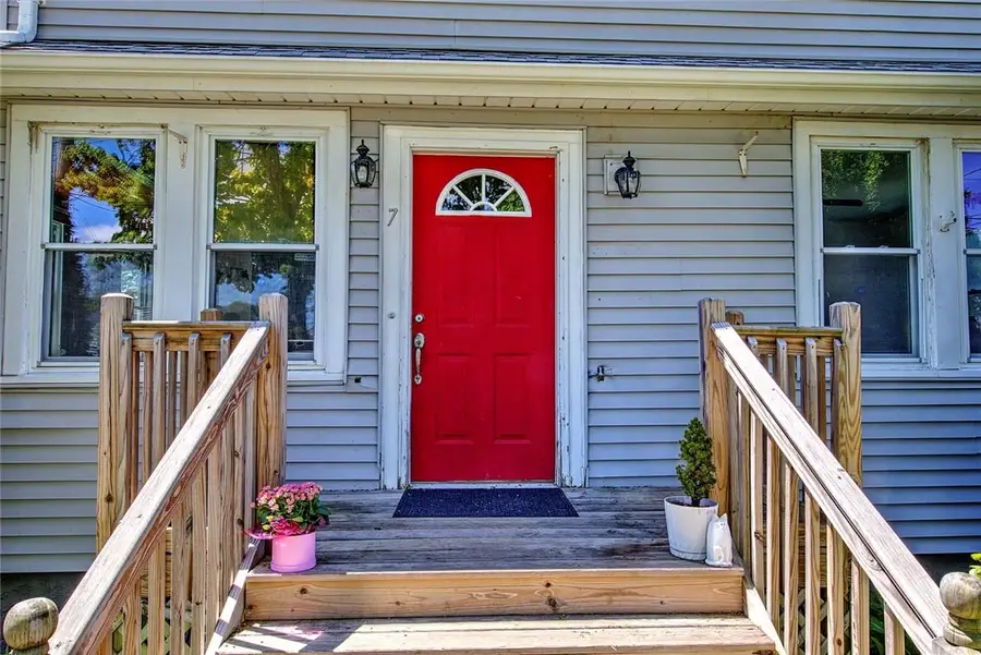7 Hemlock Drive, Johnston, RI 02919 - #3