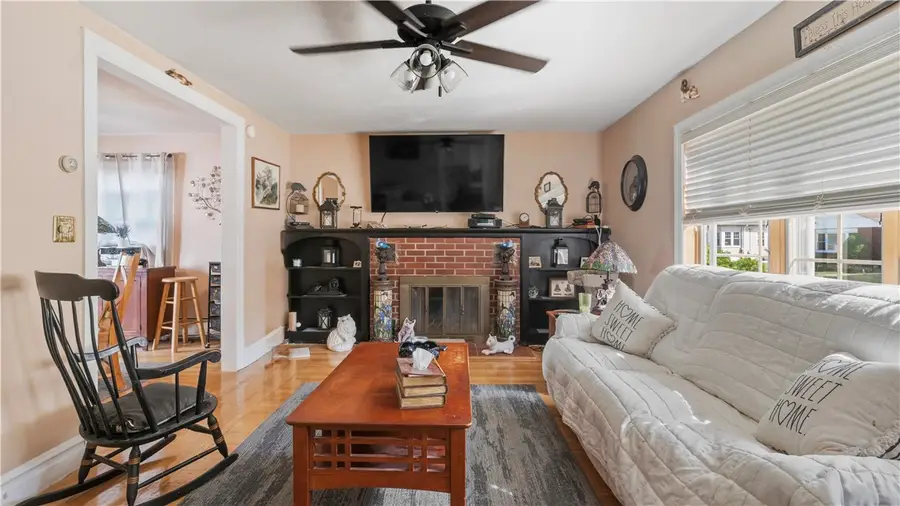 21 Brookwood Road, Cranston, RI 02920 - #2