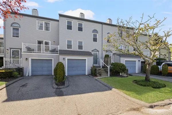 1 Willow Glen Circle #25, Warwick, RI 02889