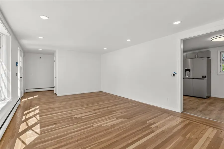 101 Bateman Avenue, Cranston, RI 02920 - #3