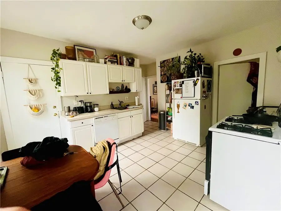 5 Lee Street, Providence, RI 02903 - #3