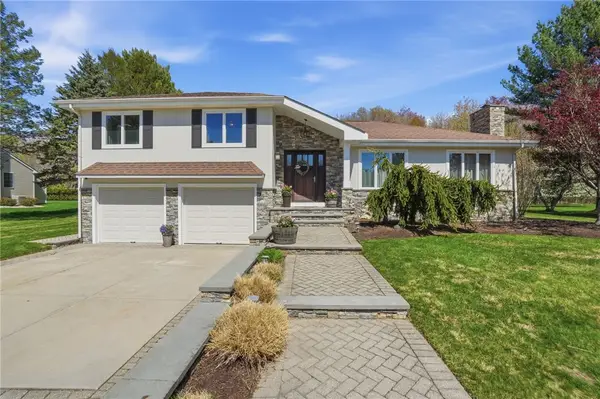 122 Mystery Farms Drive, Cranston, RI 02921