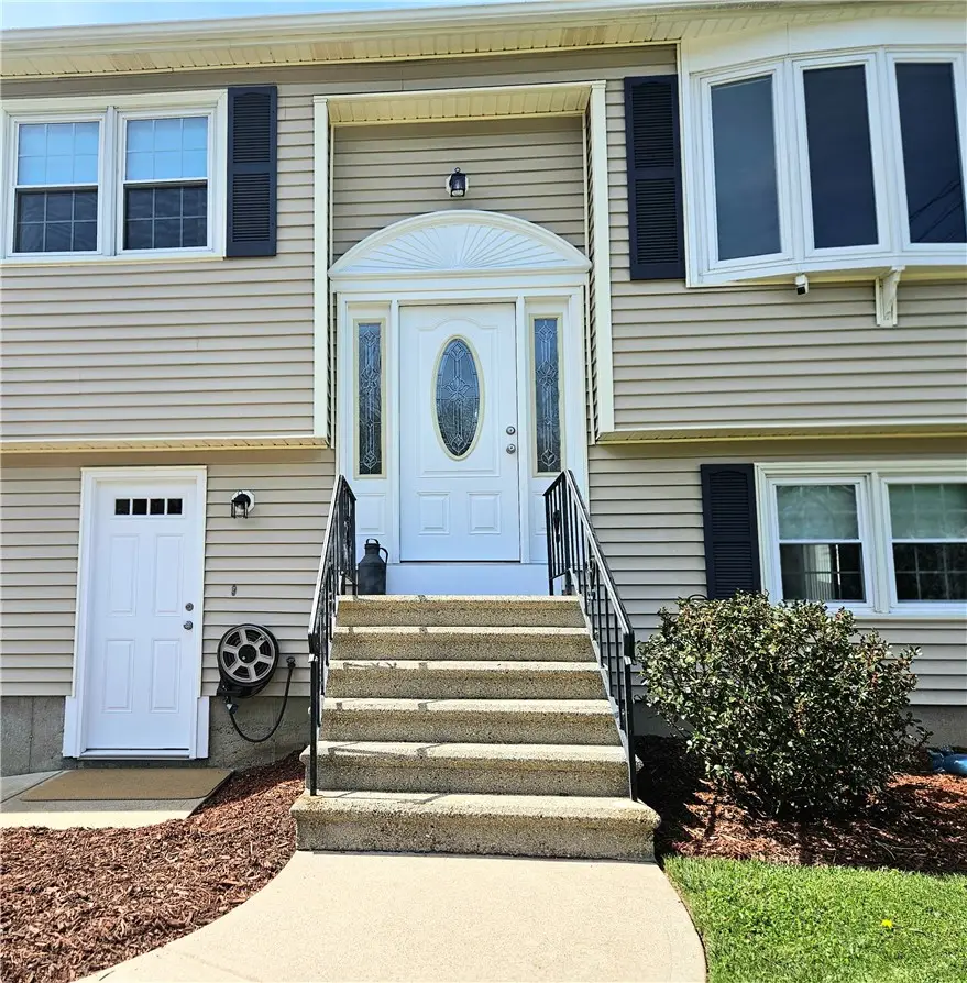 131 Jambray Avenue, Warwick, RI 02886 - #3