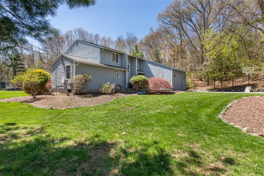1112 Great Road, Lincoln, RI 02865 - #3
