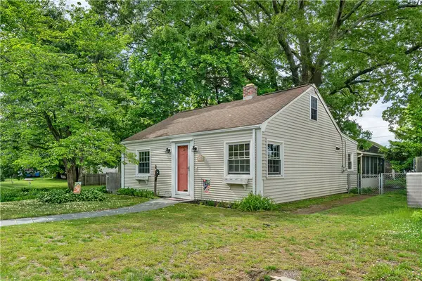 57 Park Dr Drive, East Providence, RI 02915