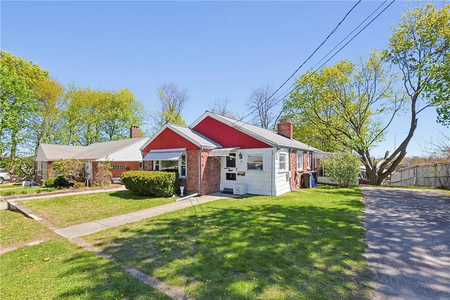 35 North Long Street, Johnston, RI 02919 - #2