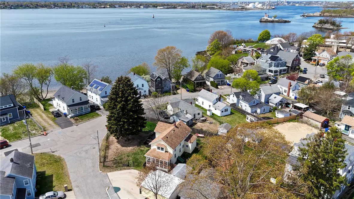 40 Jackson Avenue, Riverside, RI 02915 - #1