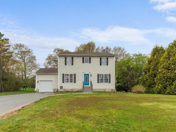 44 Orchard Valley Drive, Cranston, RI 02921