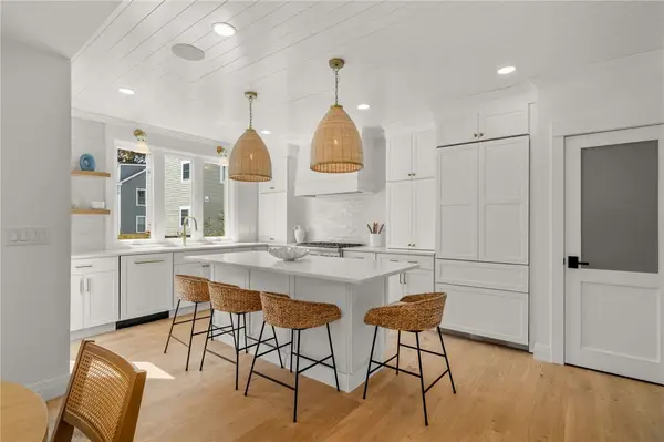 7 Wellington Avenue, Newport, RI 02840