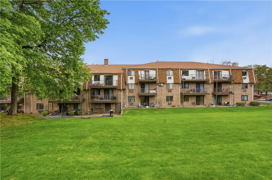 752 Quaker Lane #B307, Warwick, RI 02818 - #2
