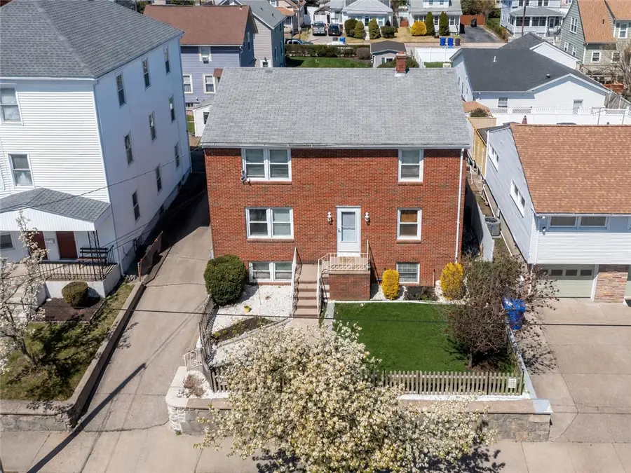 584 Armistice Boulevard, Pawtucket, RI 02861 - #2