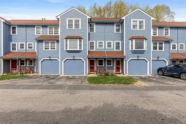 200 Heroux Boulevard #903, Cumberland, RI 02864