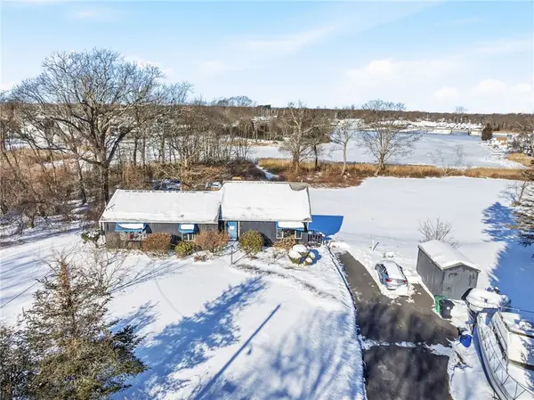 585 Meadow View Avenue, Warwick, RI 02889