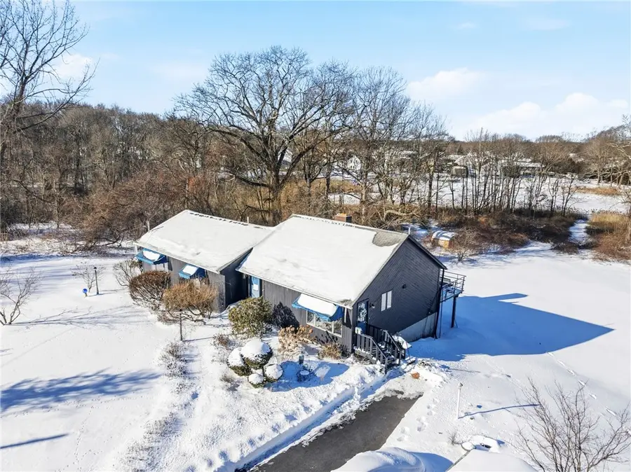 585 Meadow View Avenue, Warwick, RI 02889 - #3